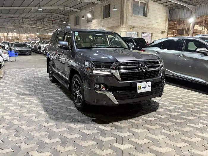 تويوتا لاندكروزر 2021 3