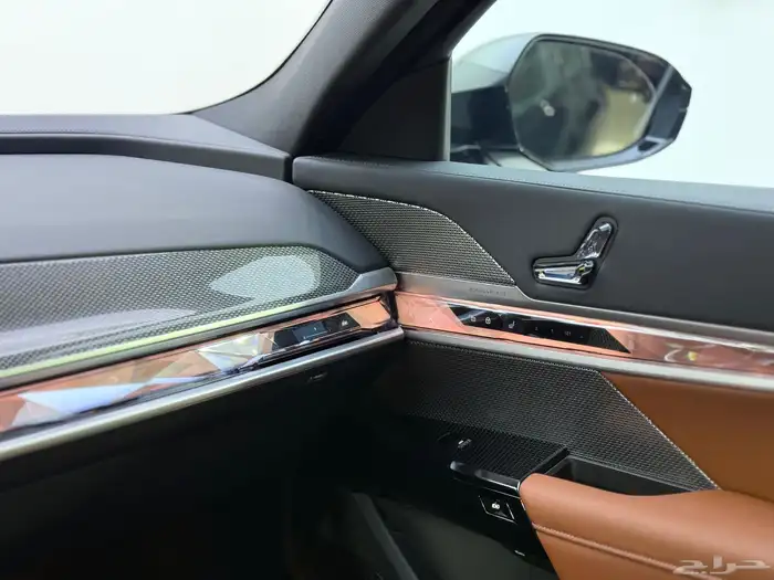 بي ام دبليو 735i 2026 9
