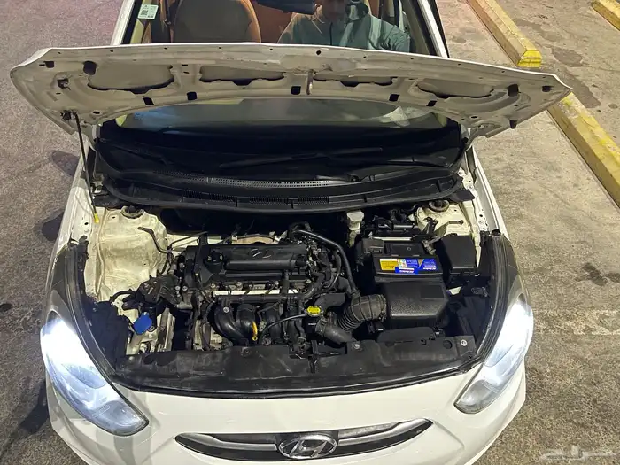 Hyundai أكسنت 2015 نضيفه وتنصفت للمستخدم 16