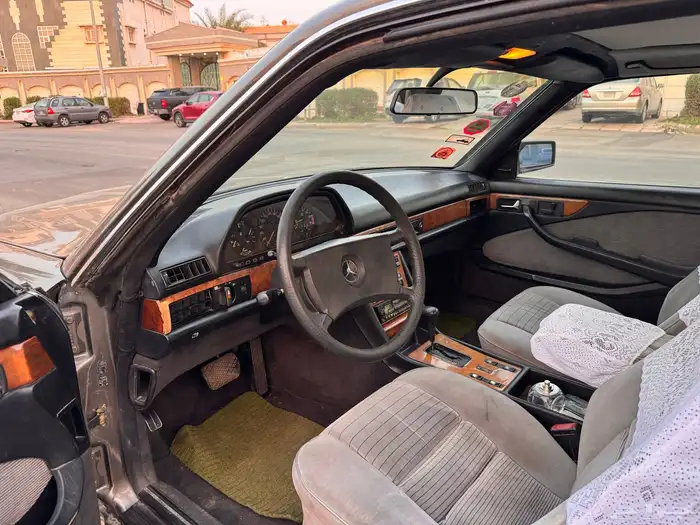 مرسيدس sec كوبيه 1982 4