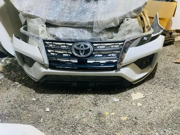 قدام فورشن 2018 إلى 2024 2