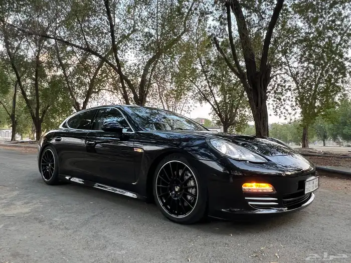 مخزن بورش باناميرا 4s 2012 عداد 54 الف كم فقط سماكو 93