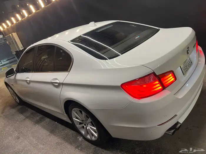 بي ام دبليو الفئة الخامسة 1