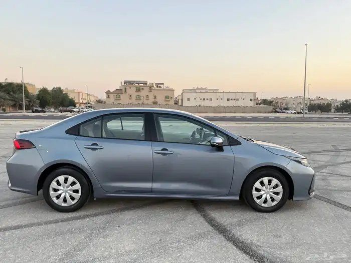 تويوتا كورولا 2022 سعودي قمه بنضافه 2.0 11