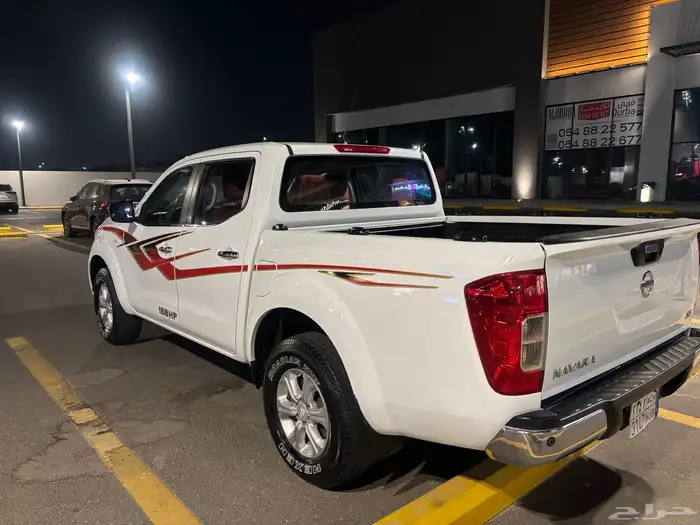 نيسان نافارا 2017 (قير اوتماتيك ) 6