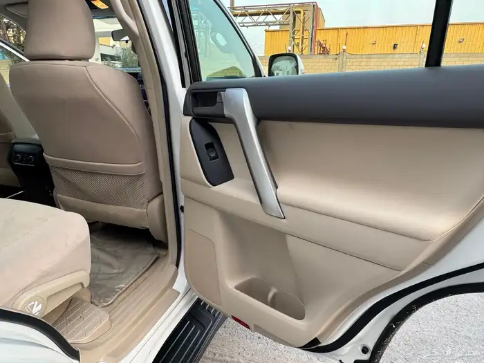 للبيع برادو T.XL 2021 17