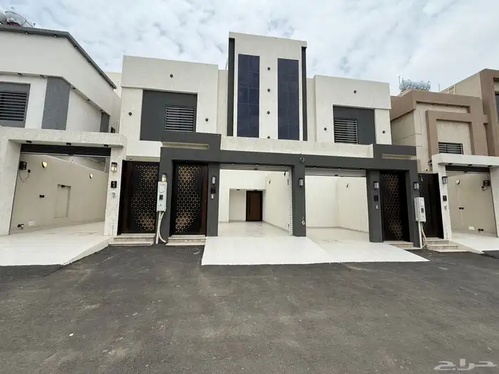 للبيع ارواف أرضيه وعلويه بحوش وسطح خاص المحاله ابها 690الف 0