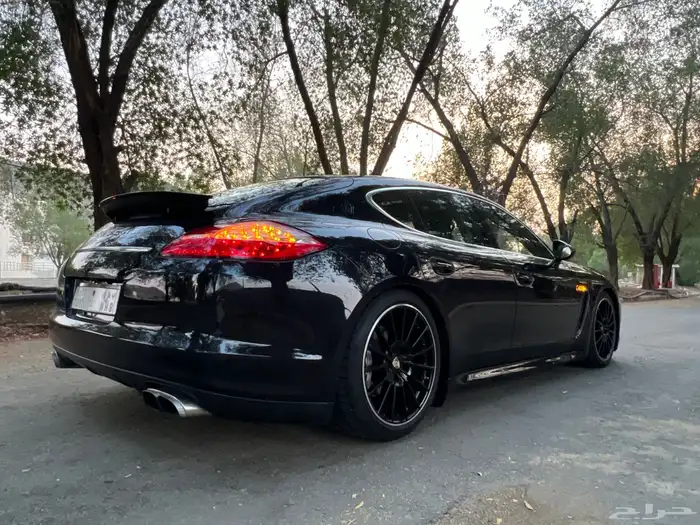 مخزن بورش باناميرا 4s 2012 عداد 54 الف كم فقط سماكو 7