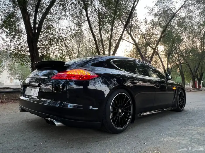 مخزن بورش باناميرا 4s 2012 عداد 54 الف كم فقط سماكو 91