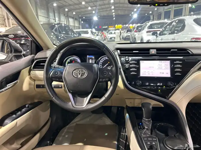 تويوتا كامري 2020  هايبرد GLE 15