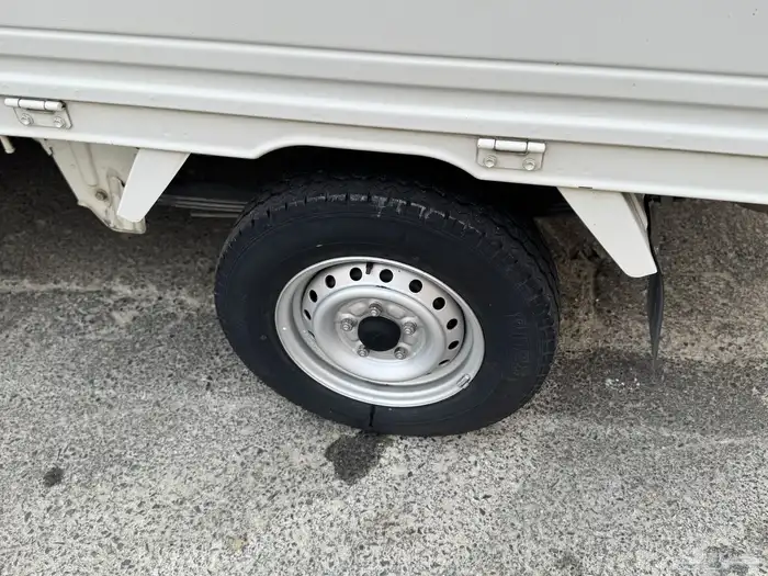 دايهاتسو دباب 2013 13