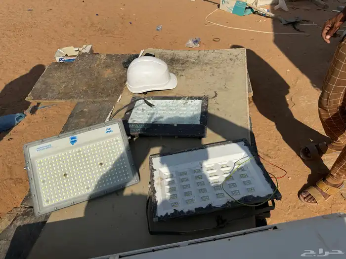 للبيع مجموعة من المواد والحديد و التكيف وغيره لمشروع منتهي 9