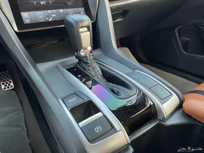 هوندا سيفيك ( طلبية خاصه ) 2021 عداد 17 الف كم فقط 32