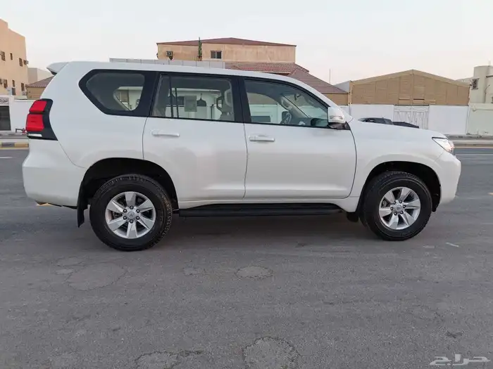 برادو موديل 2023 سته سلندر نص فل 12