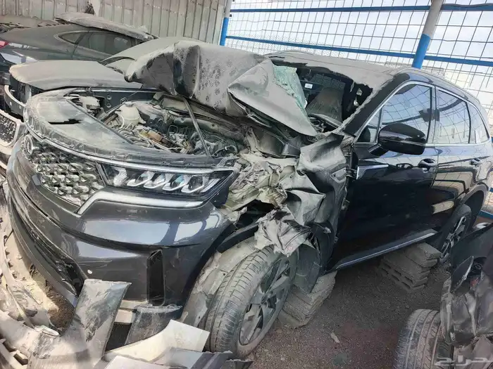 واجهه سيرنتو 2023 قطع غيار مستعمل نظيف ومضمون 4