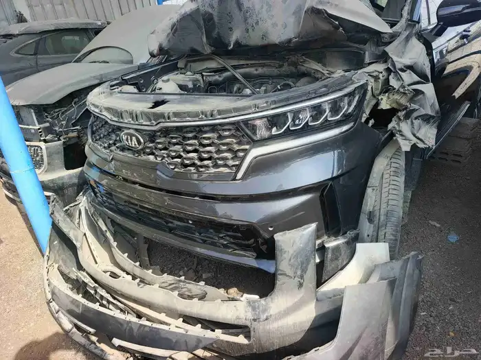 واجهه سيرنتو 2023 قطع غيار مستعمل نظيف ومضمون 1