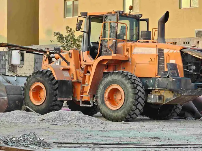 شيول دوسان المديل 2015 الحجم 300 جديد علا اشرط العداد 5000 0