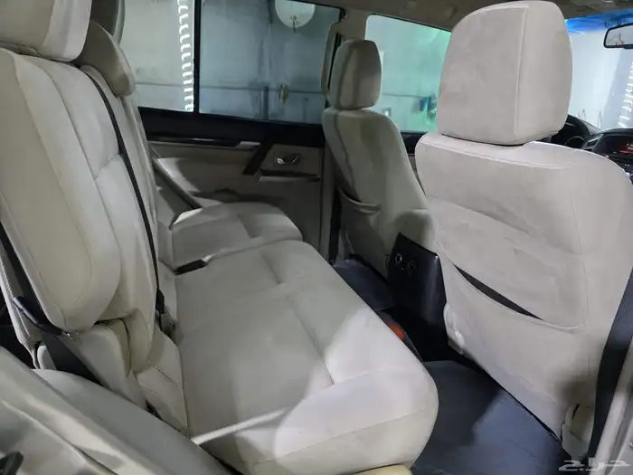 باجيرو 2015 نص فل دبل نضيف جدآ 12