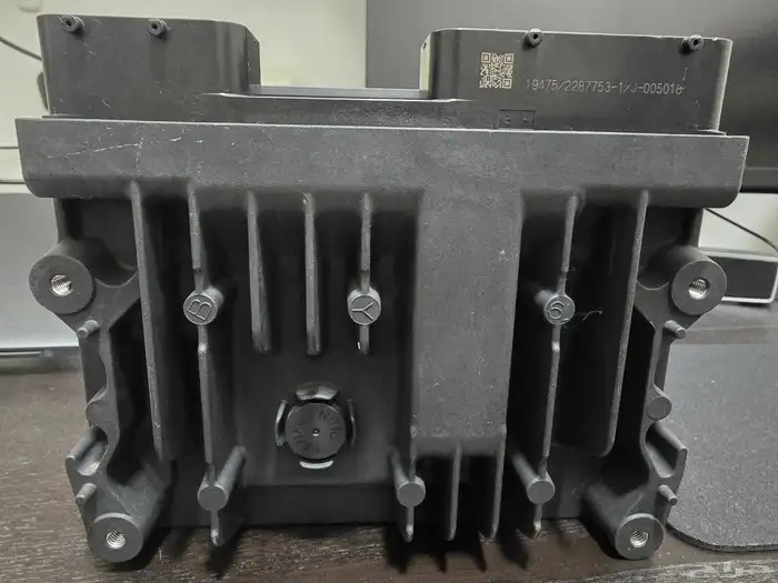 كمبيوتر كورولا 4 سلندر 2022 1