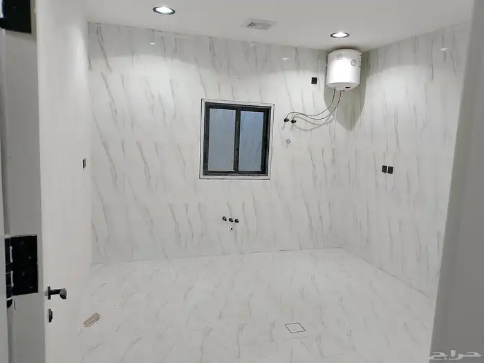 للبيع شقه تمليك دور الأول حي احد جديده بالدمام 5 غرف 660 الف 11