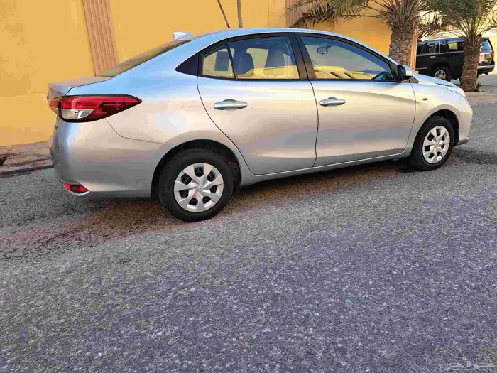 تويوتا يارس 2022 4