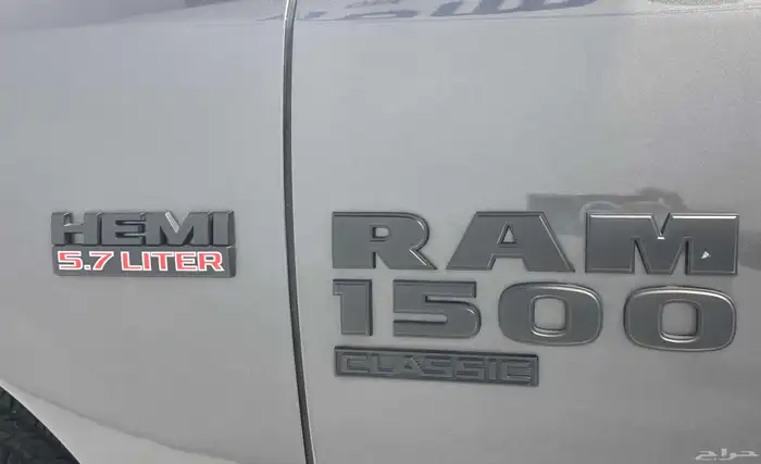 دوج رام 1500 كلاسيك هيمي 2022 16