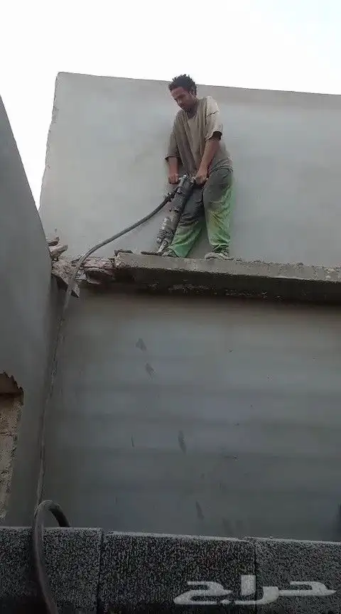 السلام عليكم ورحمه الله وبركاته كمبريش هوا تكسير صطوح خزانات 2