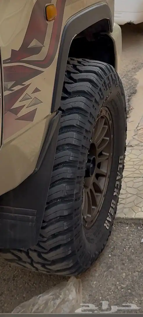 اربع كفرات حجرية بلاك بير 285 70 17 2