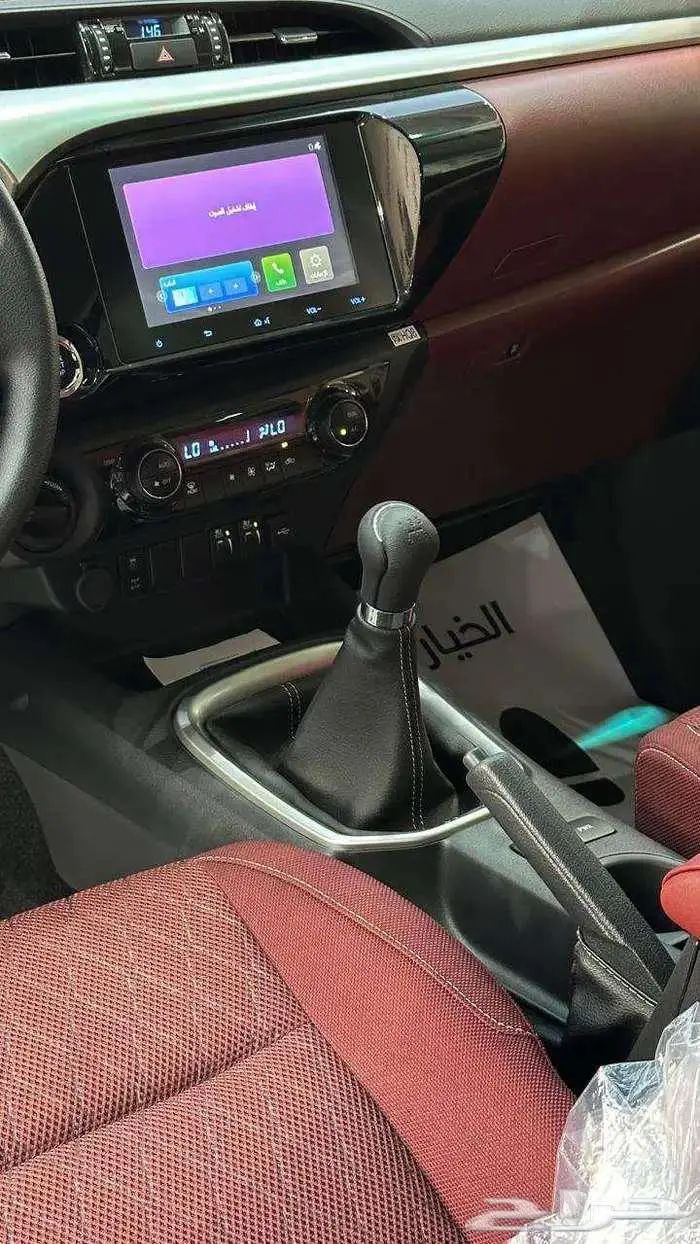 تويوتا هايلكس غمارتين S-GLX 4X4 بنزين جير عادي 2025 11