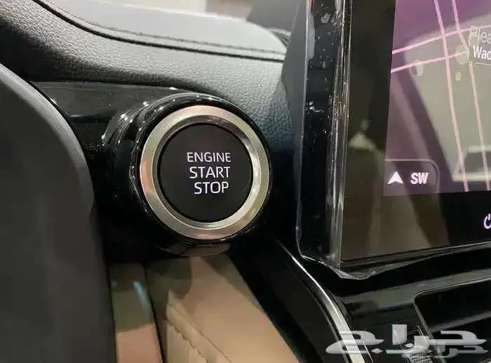 تويوتا جي اكس ار 4 2025 ابيض بنزين سعودي 7