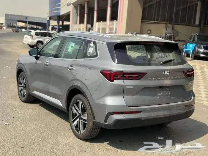 فورد تيريتوري تيتانيوم بلس 2026 3