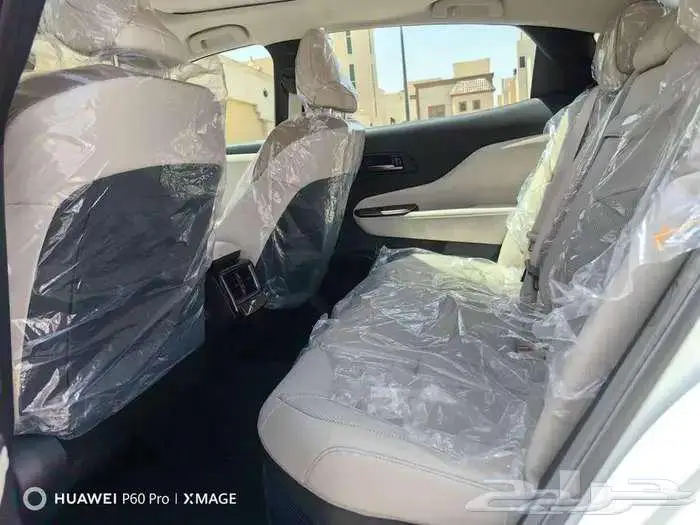 كروان بريميوم موديل 2025 هيبرد حبه فقط لون ابيض لؤلؤي 11