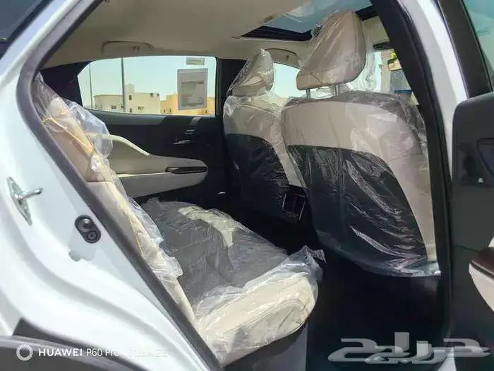 كروان بريميوم موديل 2025 هيبرد حبه فقط لون ابيض لؤلؤي 16