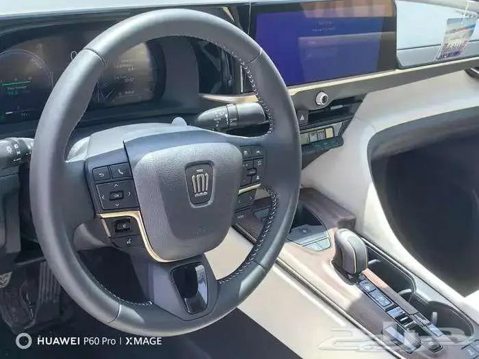 كروان بريميوم موديل 2025 هيبرد حبه فقط لون ابيض لؤلؤي 17