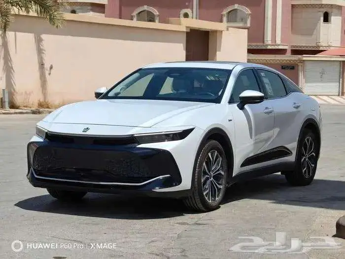 كروان بريميوم موديل 2025 هيبرد حبه فقط لون ابيض لؤلؤي 0