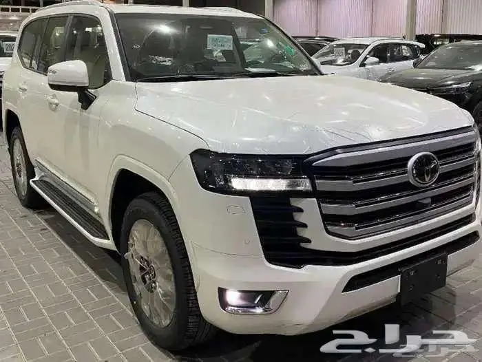 تويوتا جي اكس ار 4 2025 ابيض بنزين سعودي 0