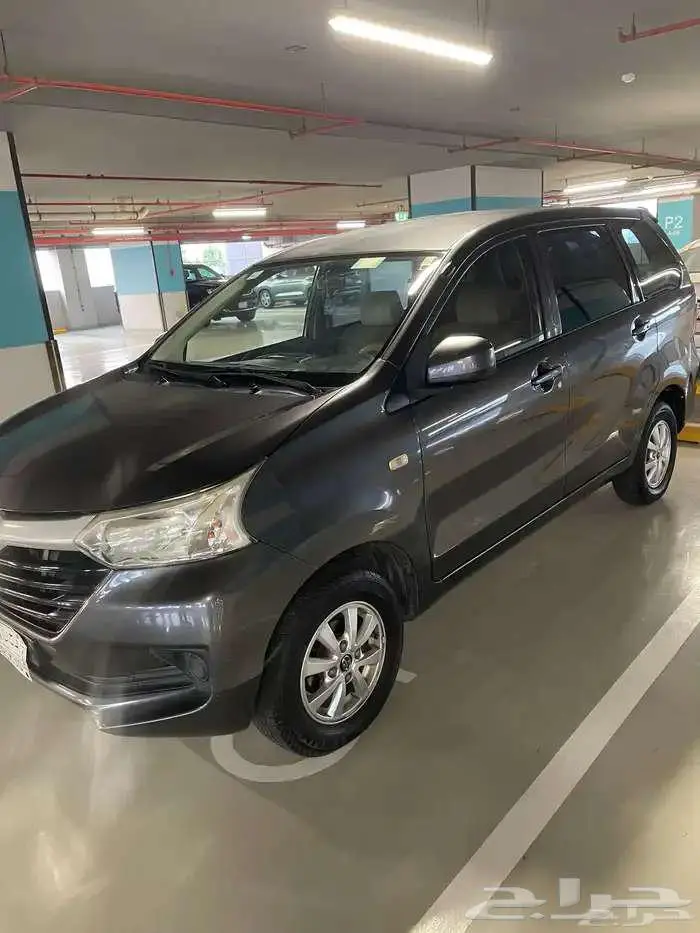 تويوتا افانزا 2017 نظيفة جدا وممشى قليل 7
