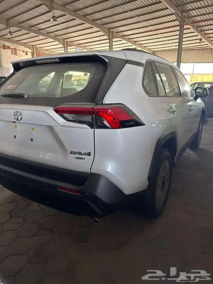 تويوتا راف فور XLE بنزين 2025 سعر 117470 2