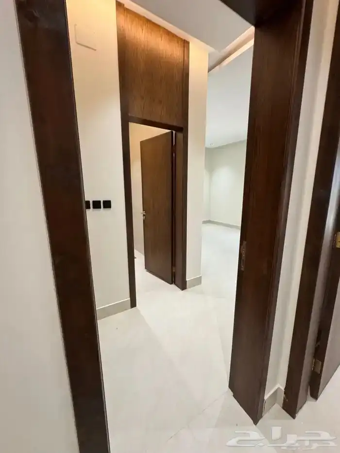 للبيع شقق تمليك علوي مع ملحق تشطيب ممتاز خميس مشيط حي حسام 12