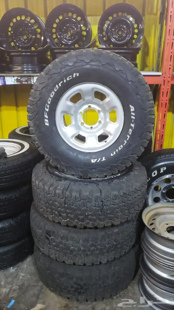 جنوط نيسان مع كفرات وبدون 6