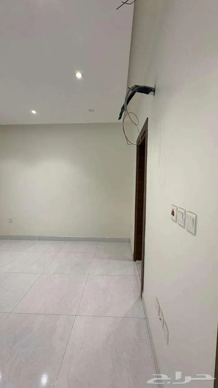 شقة 5غرف للإيجار حي الفيحاء مخطط درب الحرمين 40.000 سنوي 5