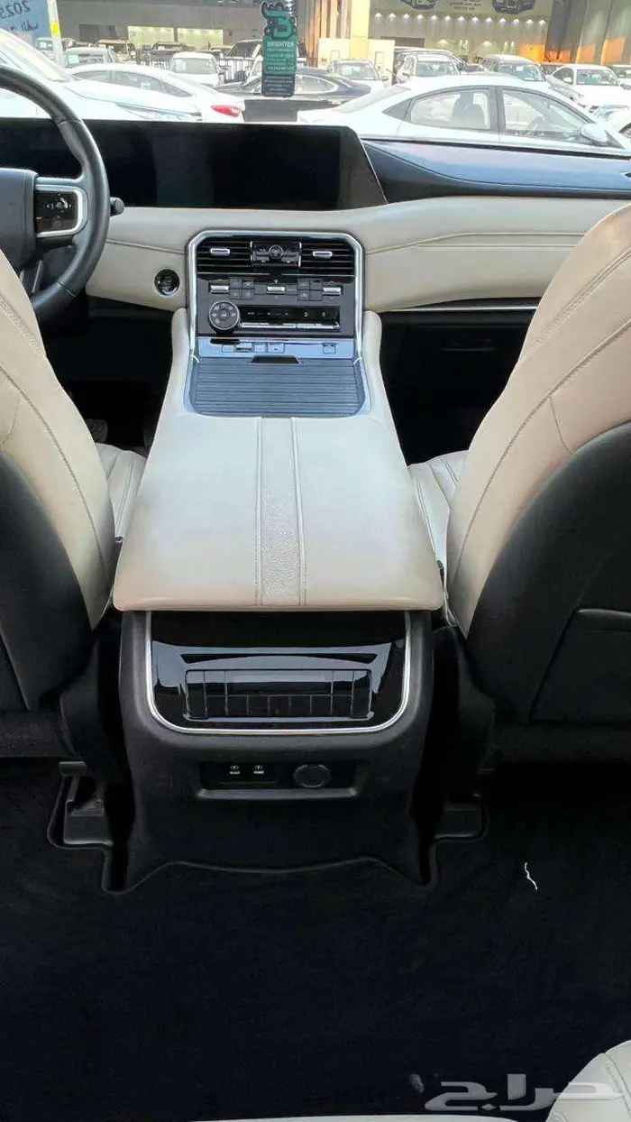 نيسان باترول SE موديل 2025- معرض خلف للسيارات 15