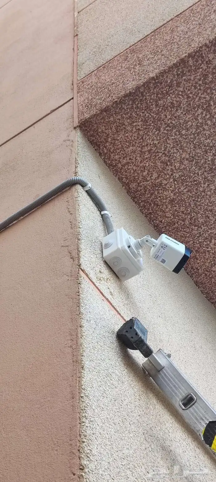 كاميرات مراقبة 2