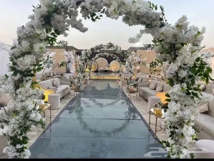 تنسيق  جلسات  مدخل  طاولات  كراسي  زفاف  خيام  شاشات  إضاءة 8