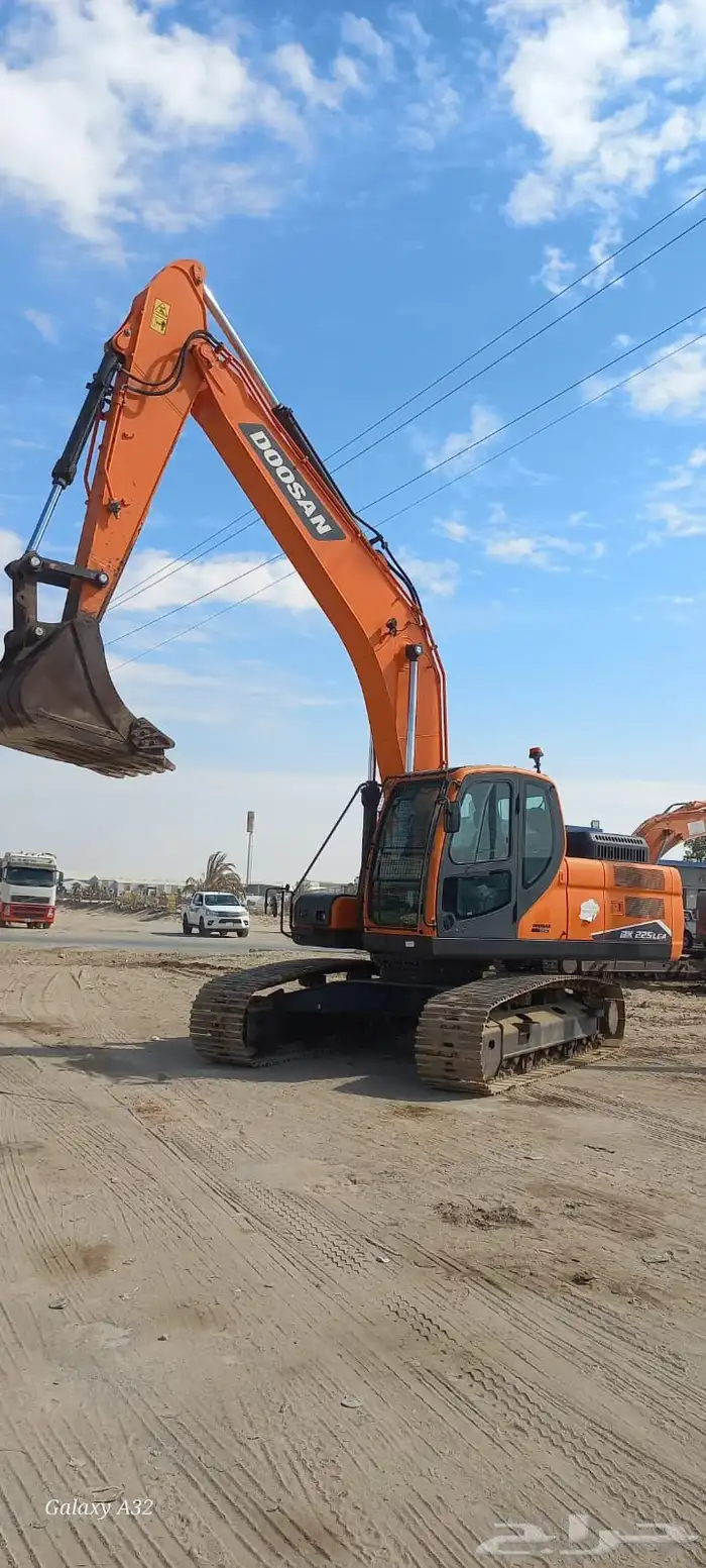 للبيع بوكلين دوسان 2022 حجم 225 5