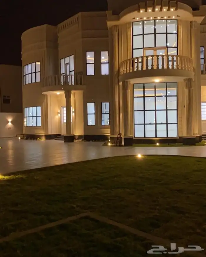 قصر فاخر للبيع في بريدة حي النهضة 0