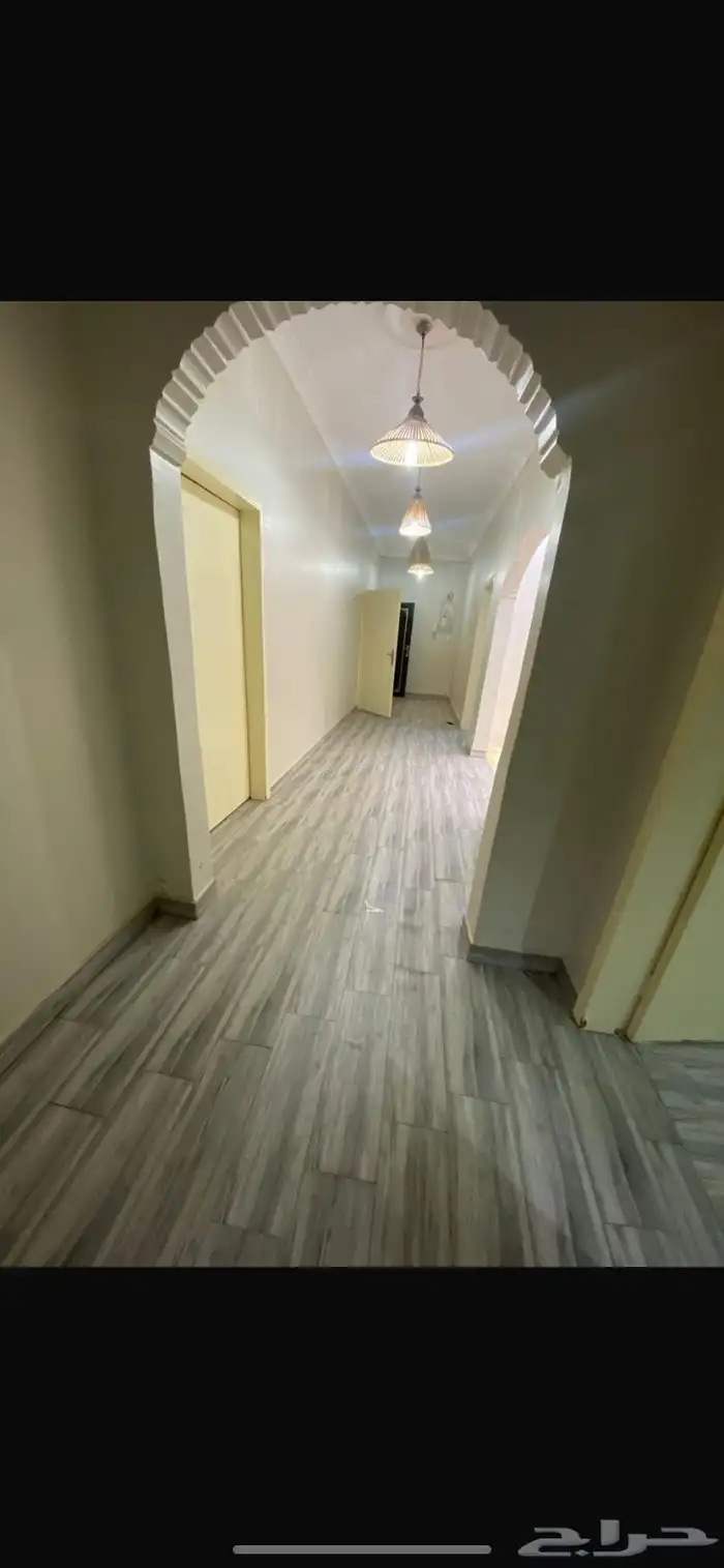 شقه للايجار حي الجنادريه 8
