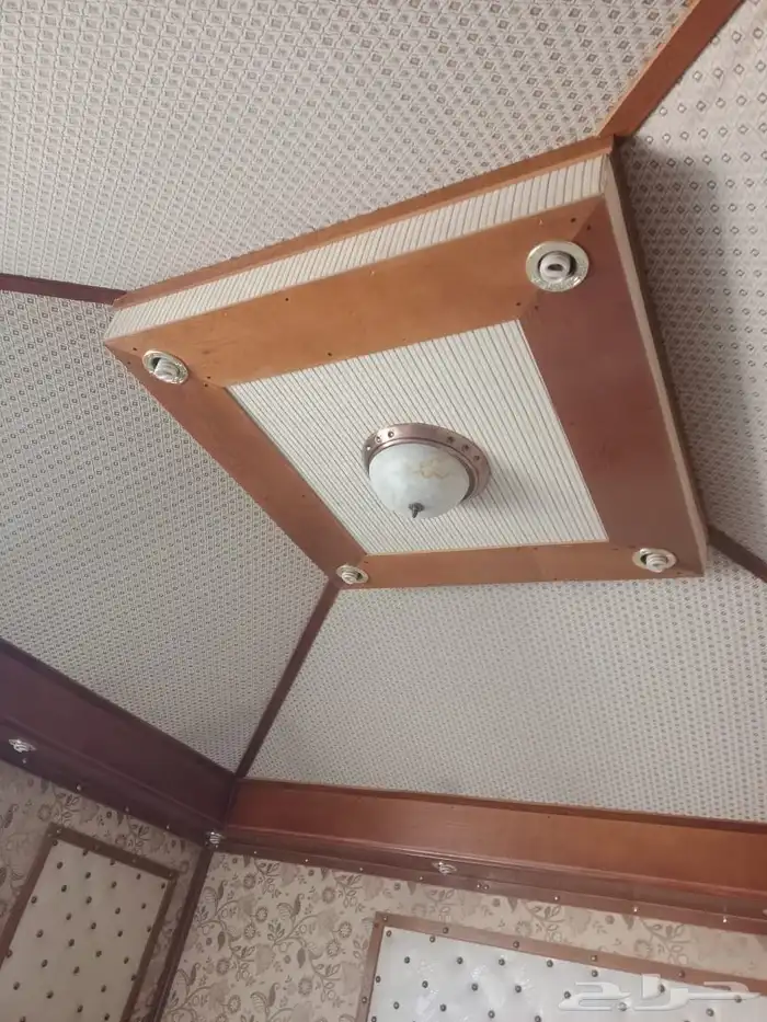 غرفة للبيع مكونة من مجلس وغرفة نوم 1