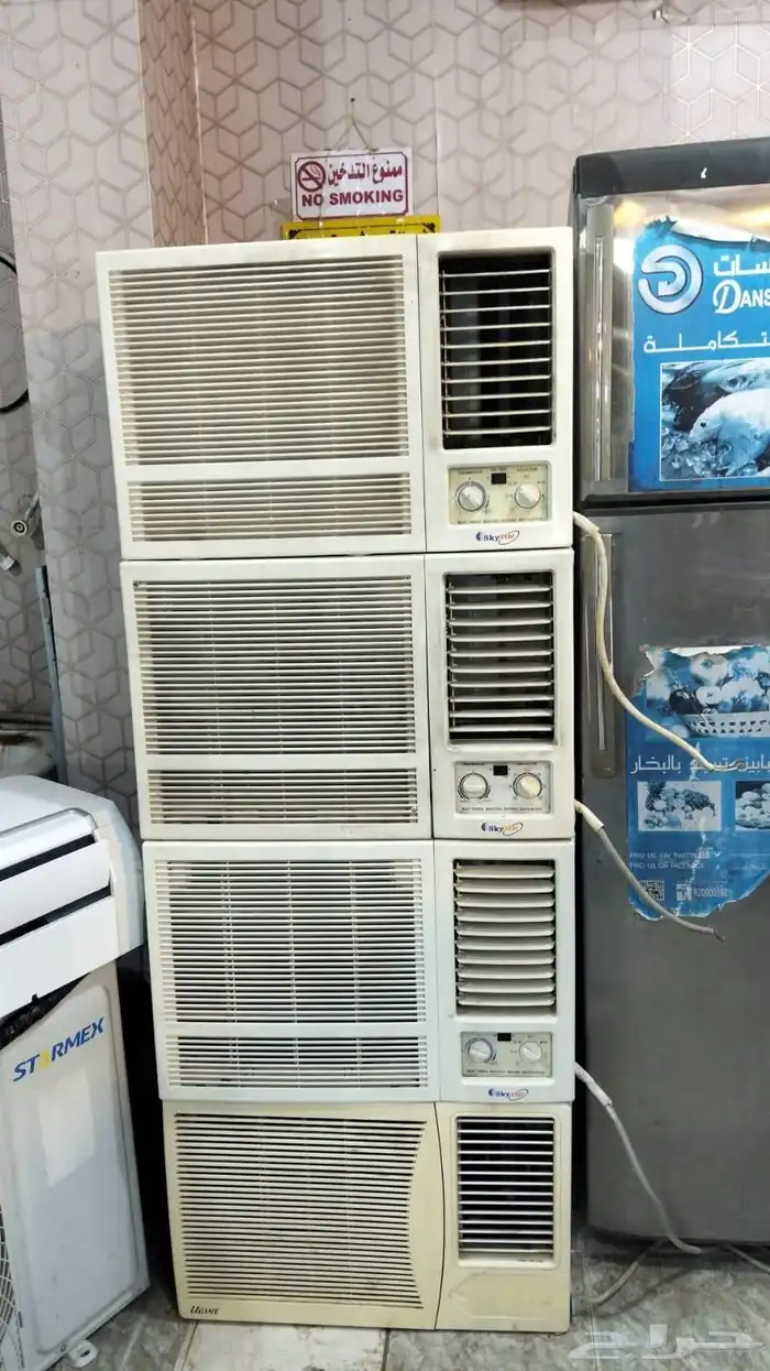 مكيفات استخدام بسيط شبه جديد مع التركيب وثلاجة عرض ومكيفات 5