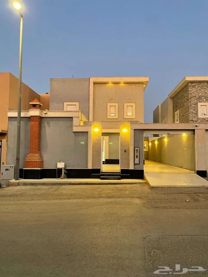 للايجار فيلا سكنية بعنيزة حي الفاخرية 685 0